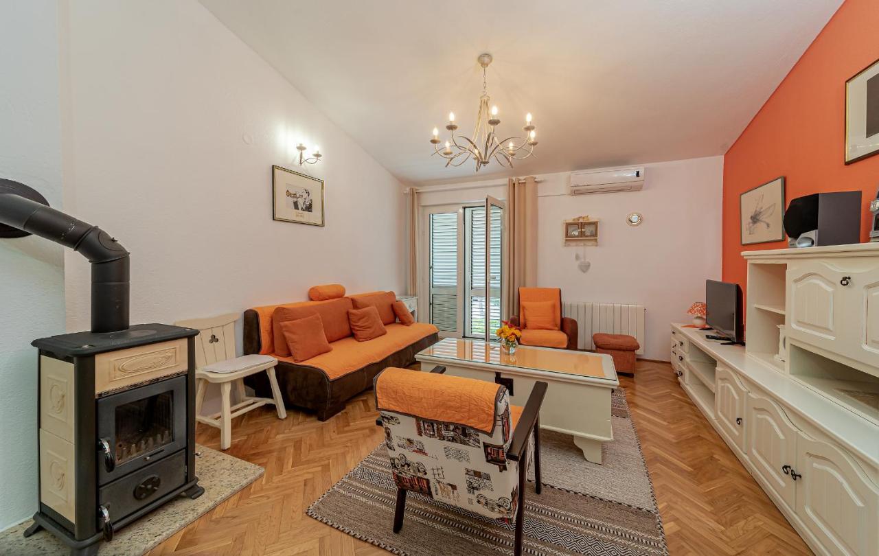 Apartments Villa Lilla Baska Voda Ngoại thất bức ảnh