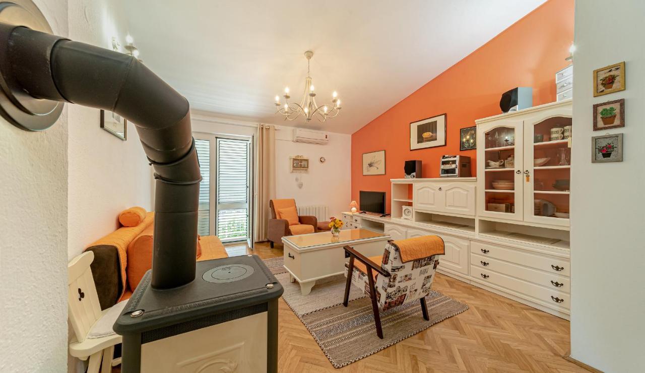 Apartments Villa Lilla Baska Voda Ngoại thất bức ảnh